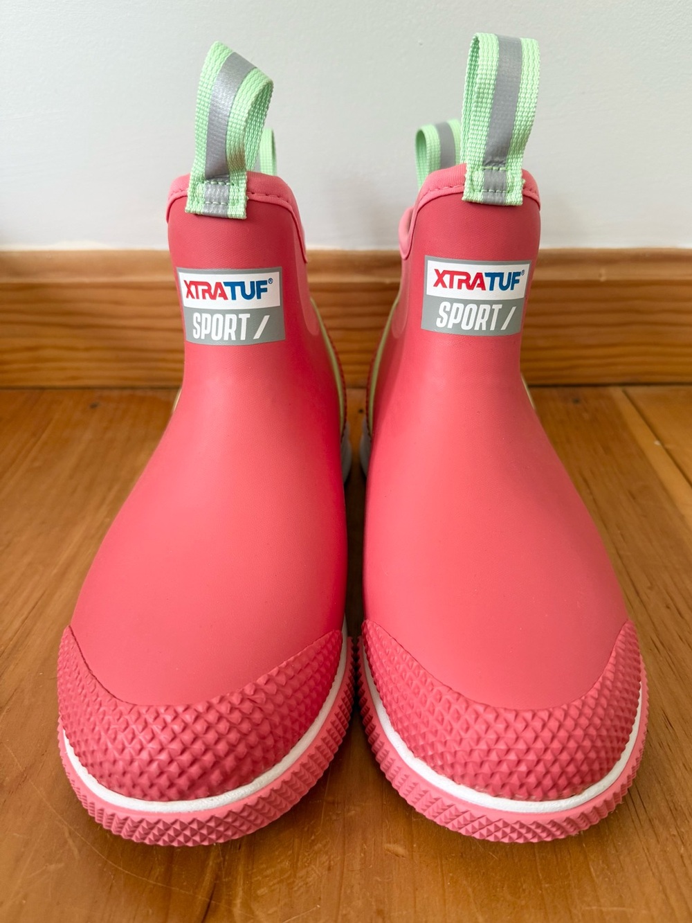 NEW XTRATUF Women's Women's Ankle Sport Deck Boot | Size 9 - Picture 5 of 13